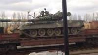 В Иловайск прибыли два эшелона с танками и боеприпасами для боевиков